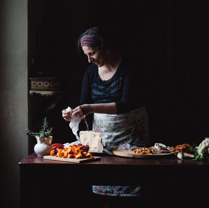 Anna Maria Eoclidi - Pasta Emilia